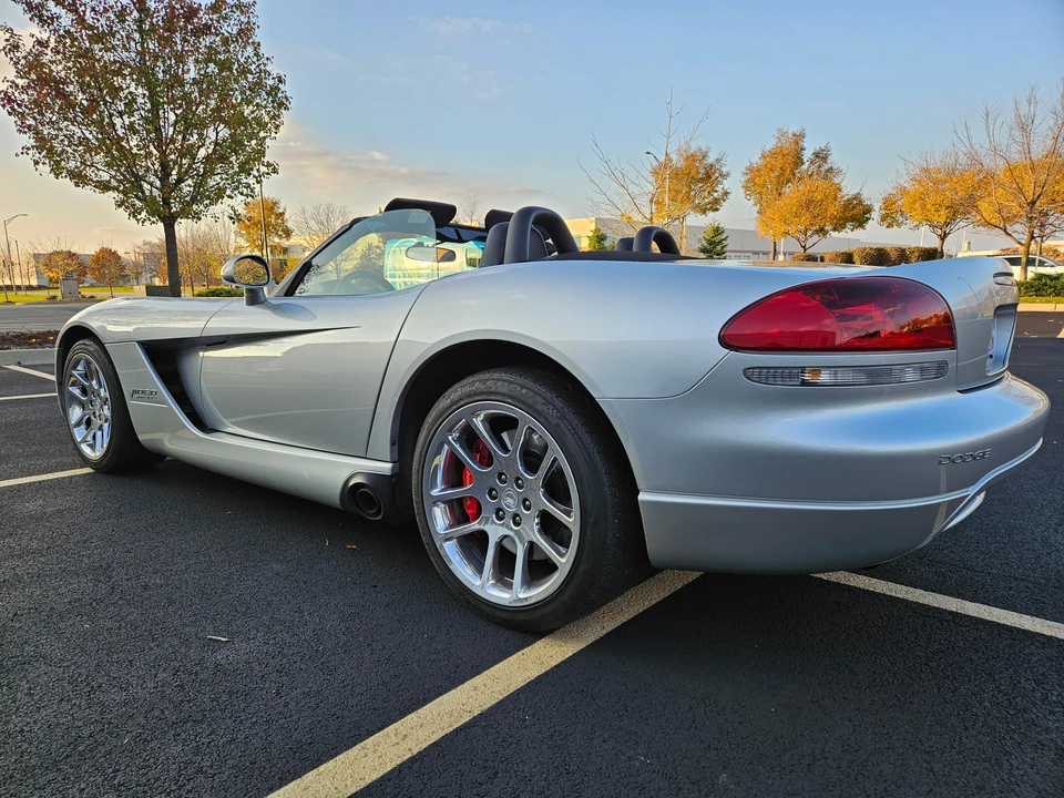2004 Dodge Viper 3rd Gen - Image 19 of 31