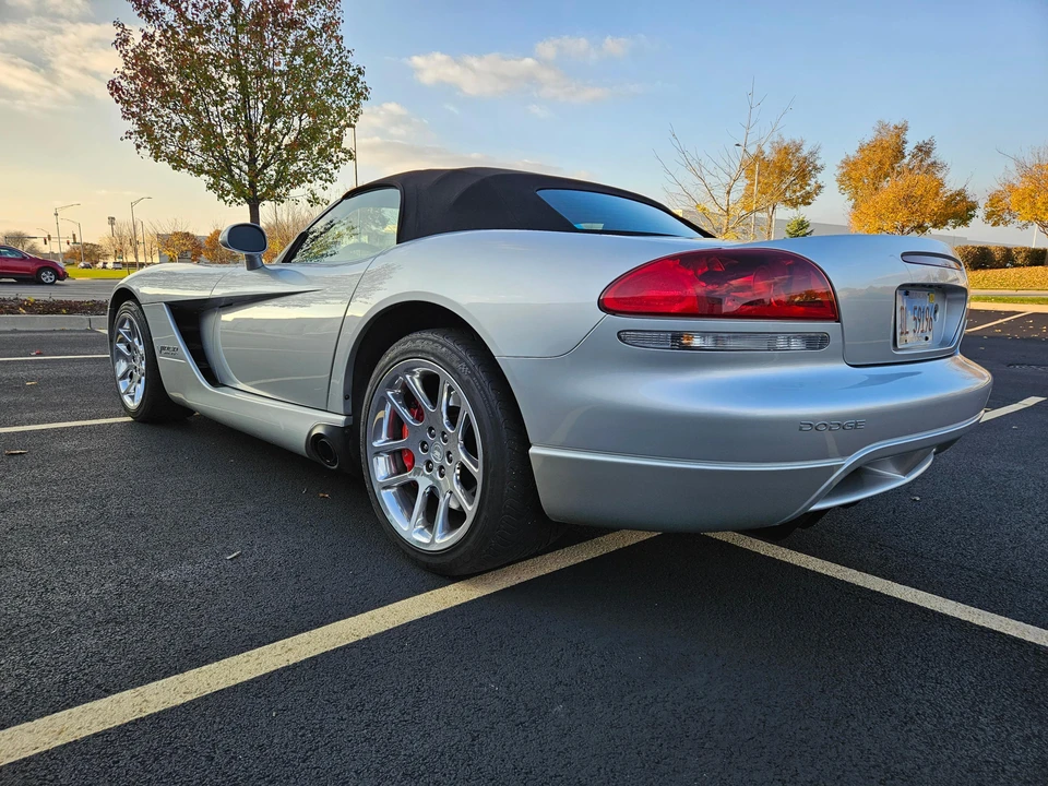 2004 Dodge Viper 3rd Gen - Image 12 of 31