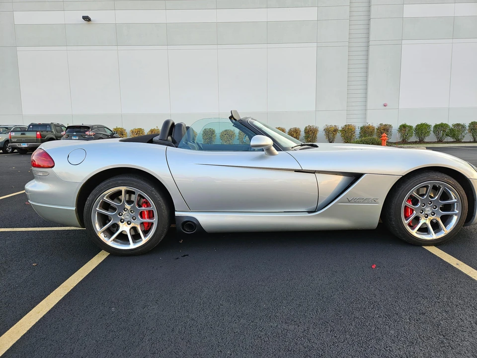 2004 Dodge Viper 3rd Gen - Image 21 of 31