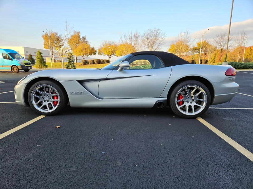 2004 Dodge Viper 3rd Gen - Image 10 of 31