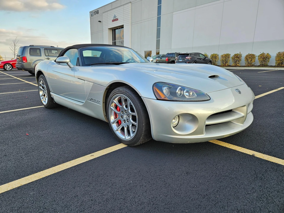 2004 Dodge Viper 3rd Gen - Image 16 of 31