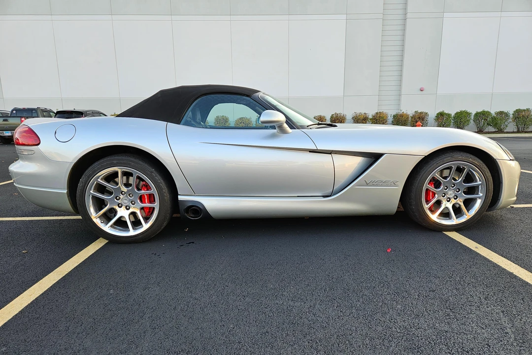 2004 Dodge Viper 3rd Gen - Image 3 of 31