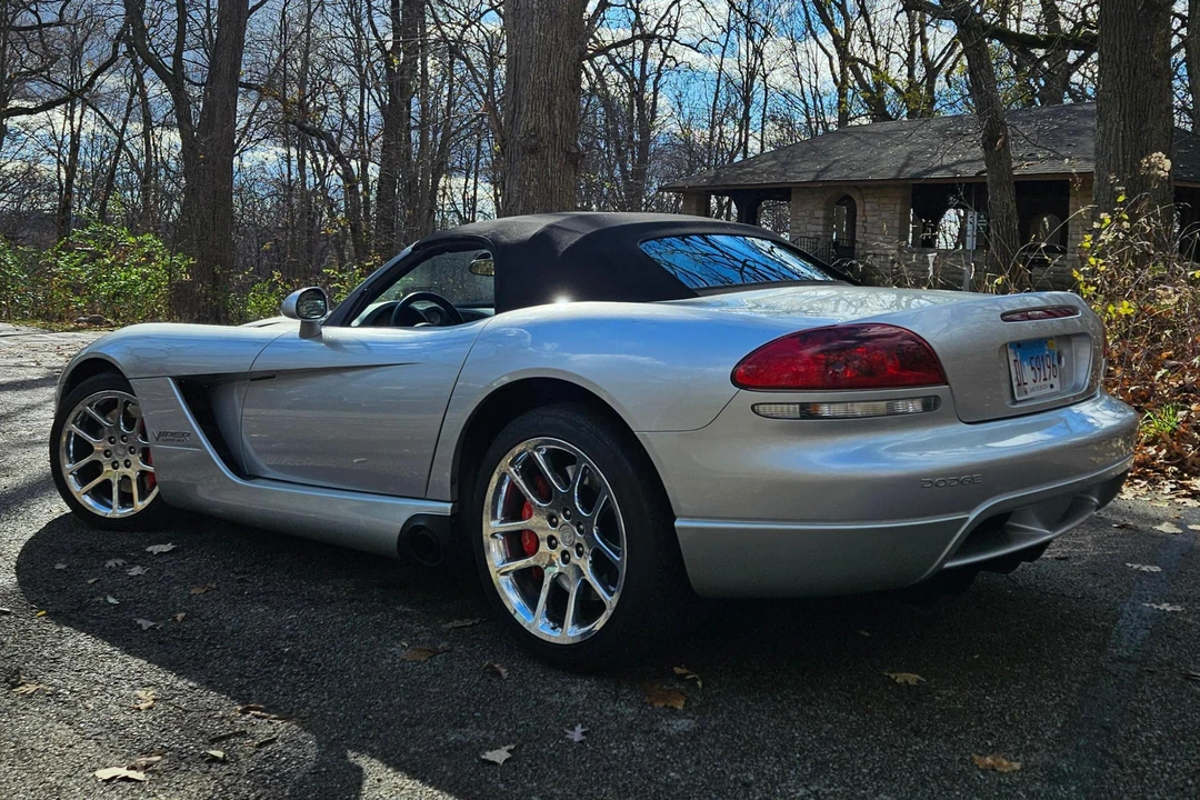 2004 Dodge Viper 3rd Gen - Image 11 of 31
