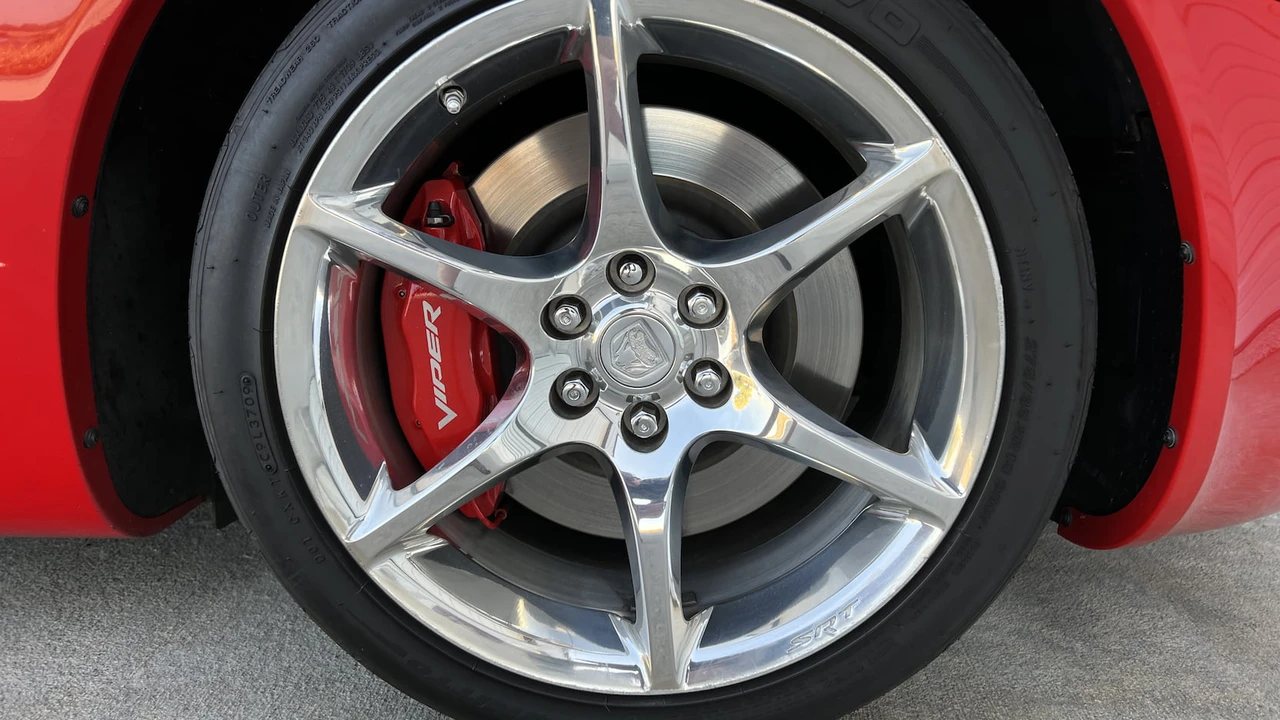 2004 Dodge Viper 3rd Gen - Image 7 of 11