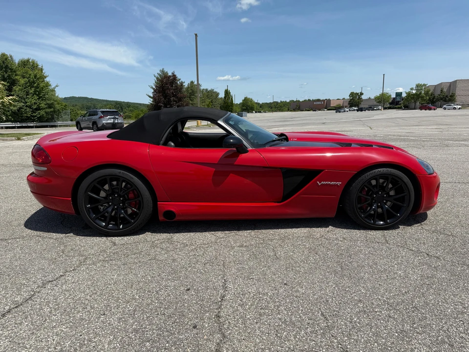 2004 Dodge Viper 3rd Gen - Image 22 of 31