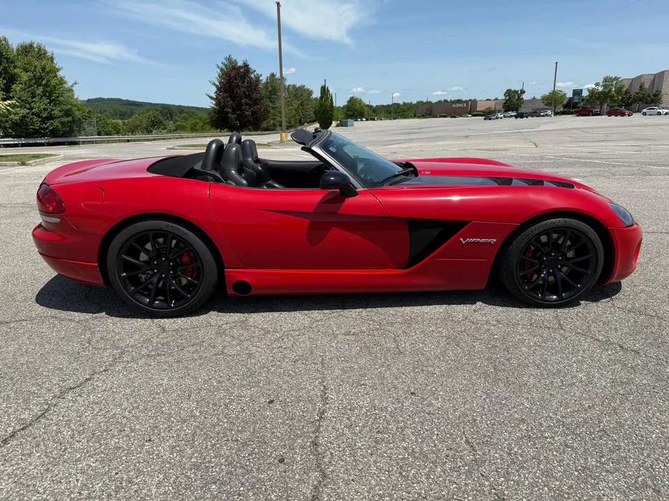 2004 Dodge Viper 3rd Gen - Image 23 of 31