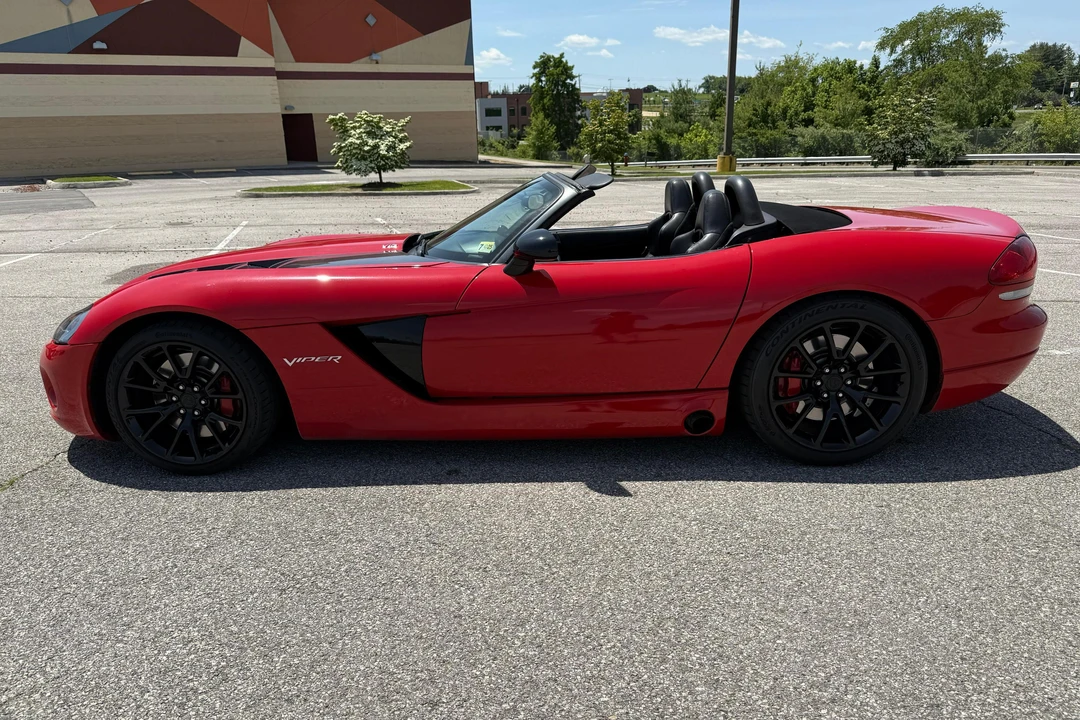 2004 Dodge Viper 3rd Gen - Image 3 of 31