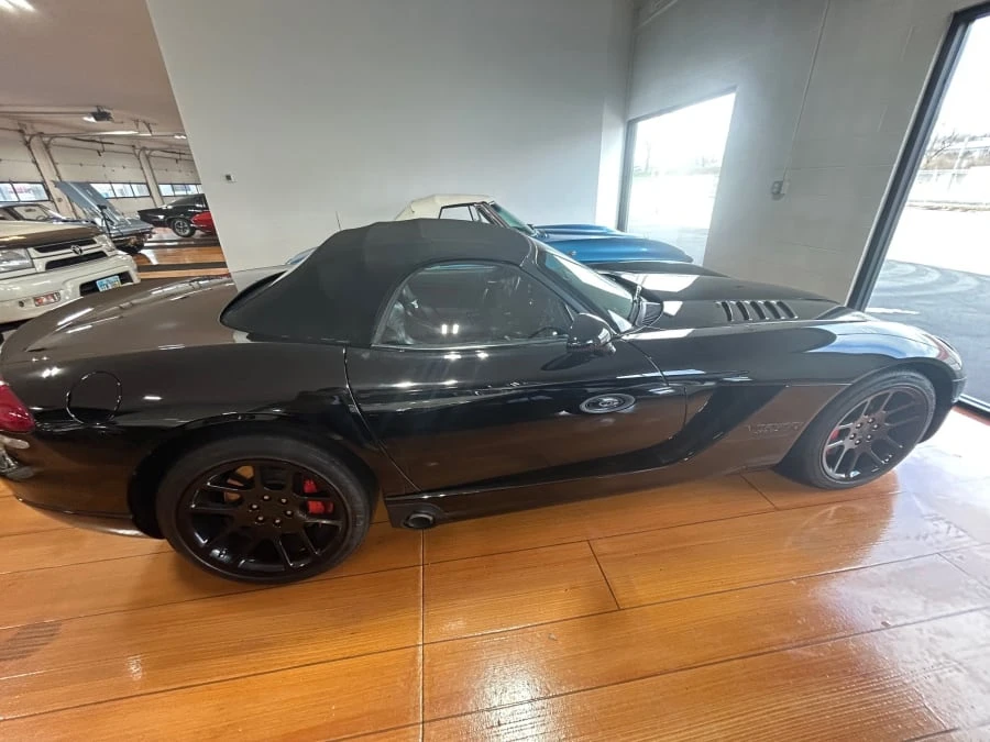 2004 Dodge Viper 3rd Gen - Image 17 of 18