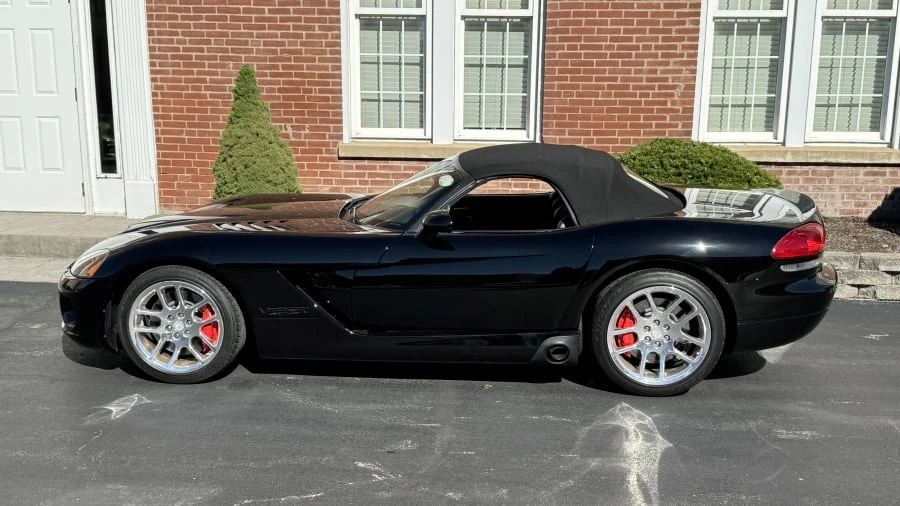 2004 Dodge Viper 3rd Gen - Image 5 of 11