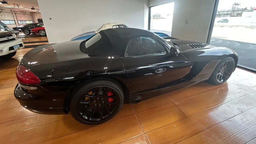 2004 Dodge Viper 3rd Gen - Image 2 of 18