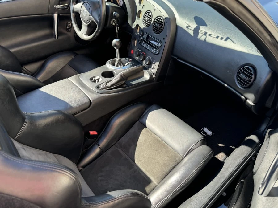 2004 Dodge Viper 3rd Gen - Image 7 of 11