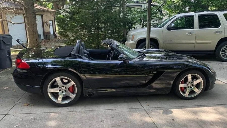 2004 Dodge Viper 3rd Gen - Image 2 of 8