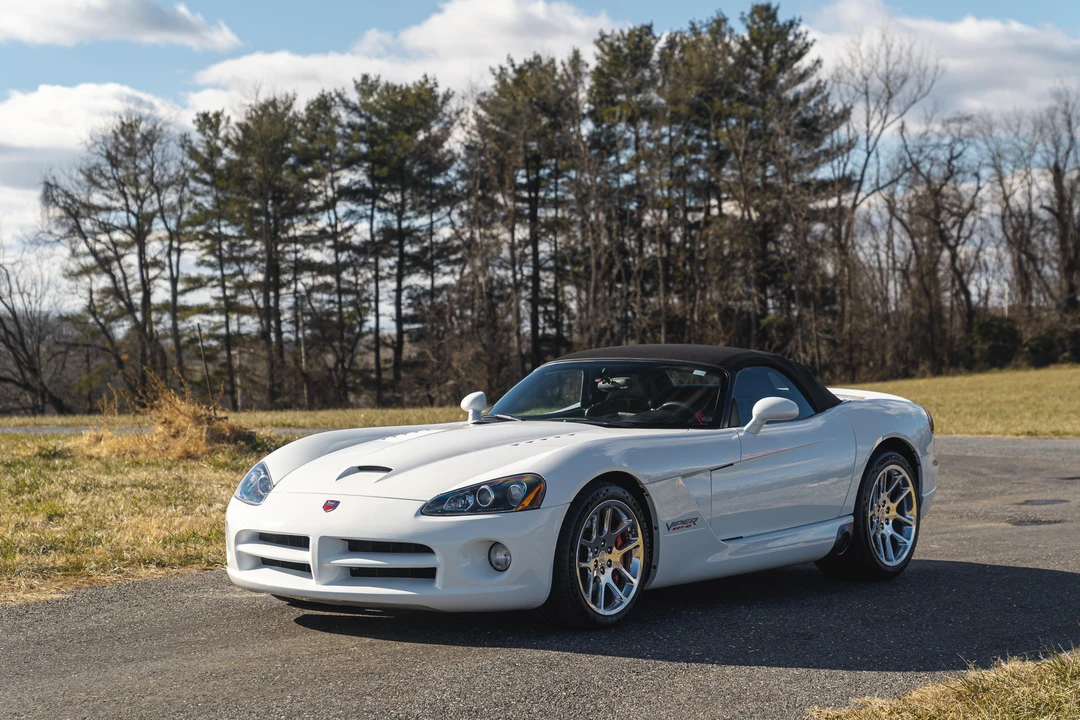 2004 Dodge Viper 3rd Gen - Image 9 of 31