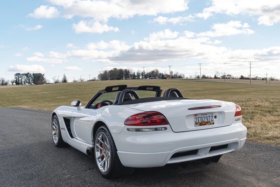 2004 Dodge Viper 3rd Gen - Image 16 of 31