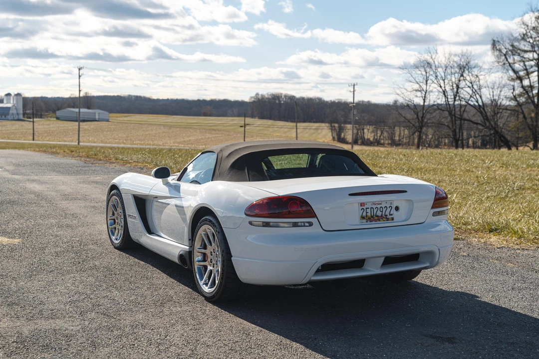 2004 Dodge Viper 3rd Gen - Image 15 of 31