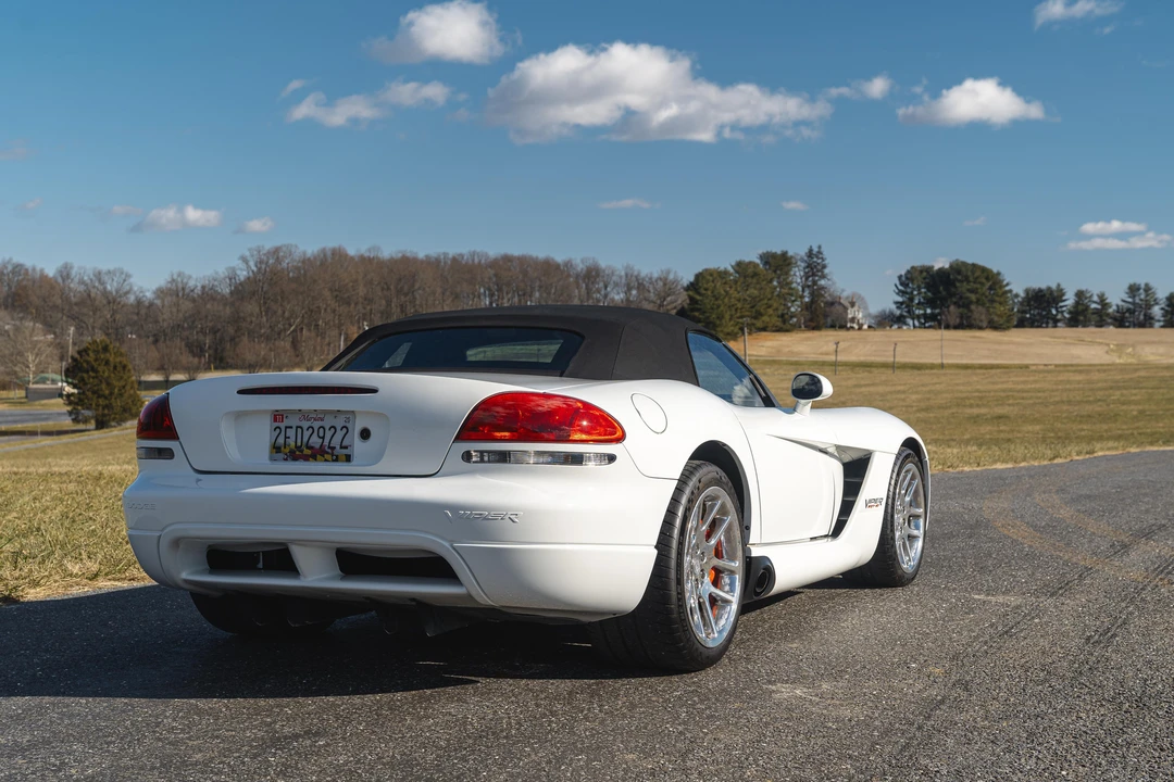 2004 Dodge Viper 3rd Gen - Image 19 of 31