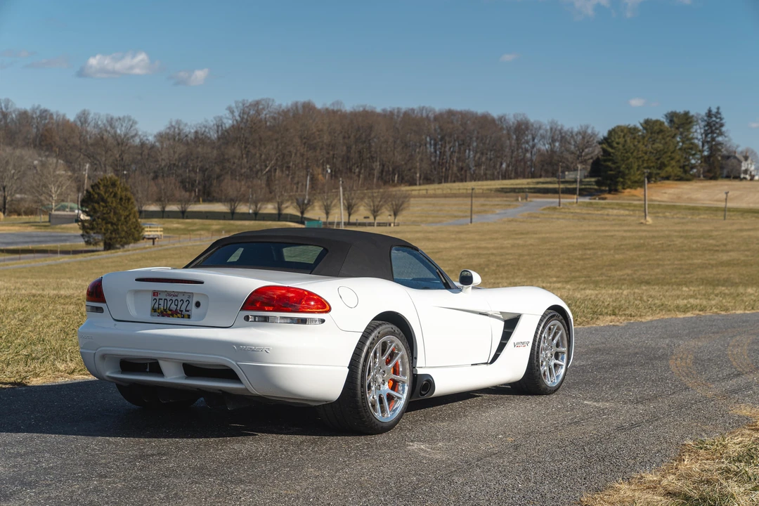 2004 Dodge Viper 3rd Gen - Image 21 of 31