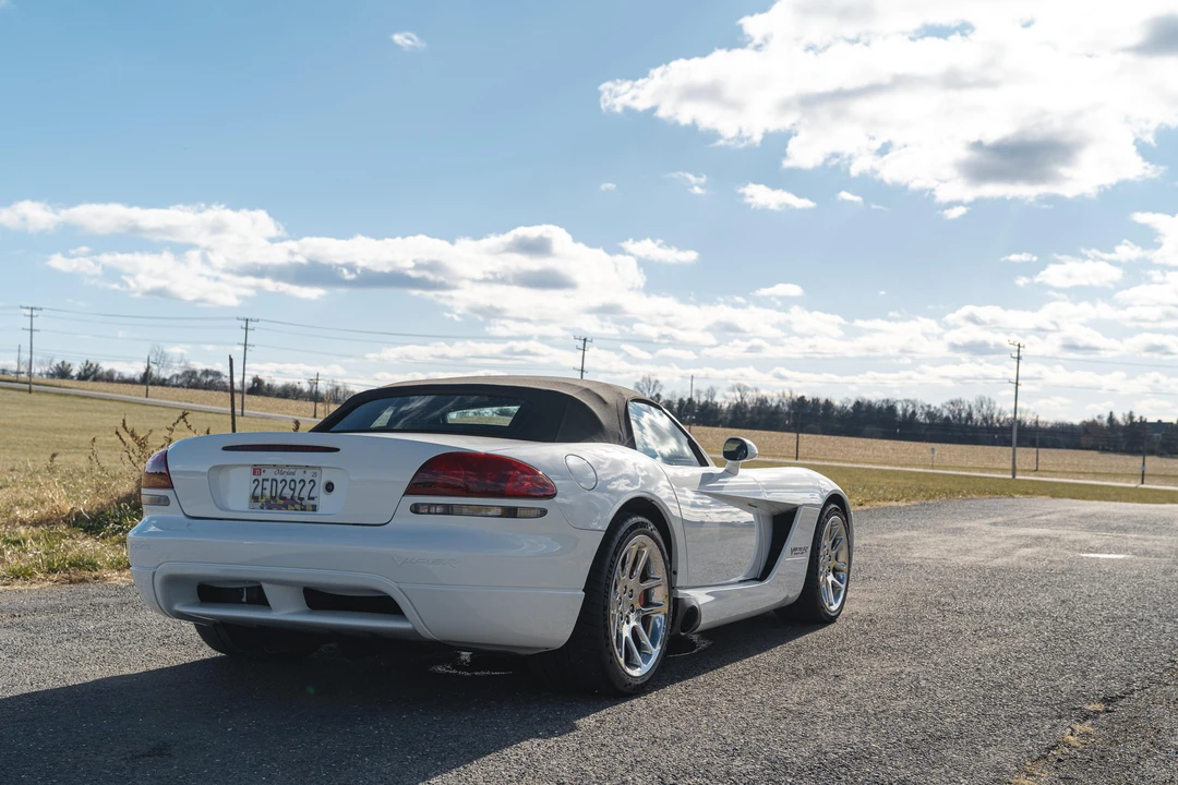 2004 Dodge Viper 3rd Gen - Image 20 of 31