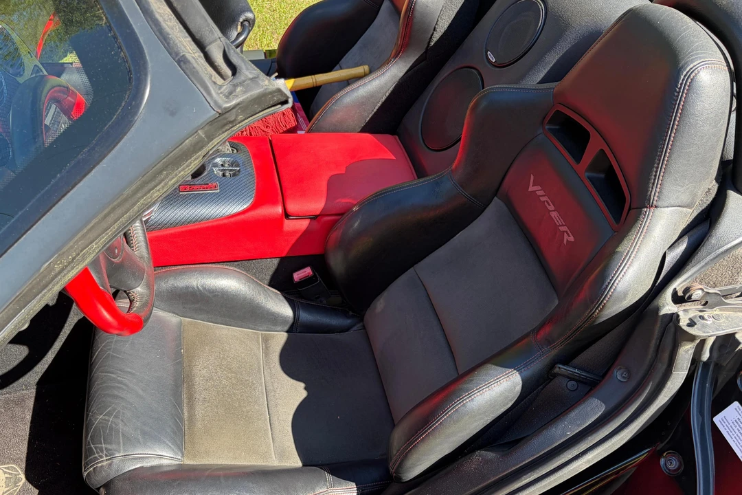 2004 Dodge Viper 3rd Gen - Image 25 of 29