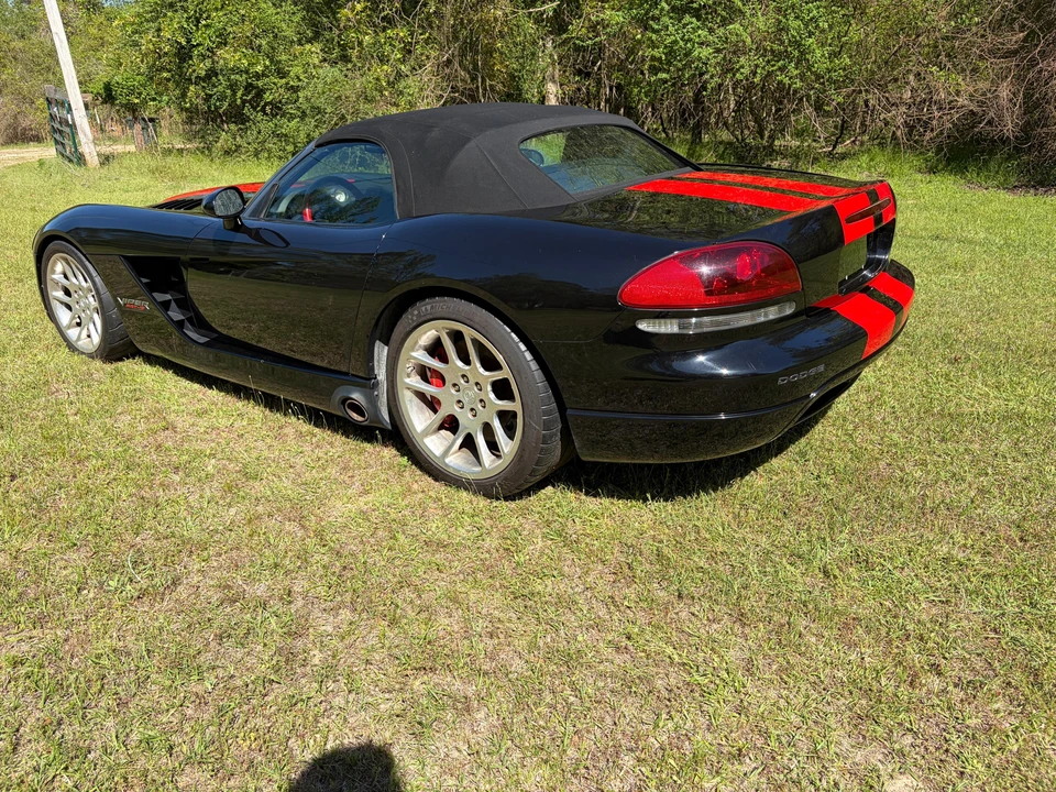 2004 Dodge Viper 3rd Gen - Image 10 of 29