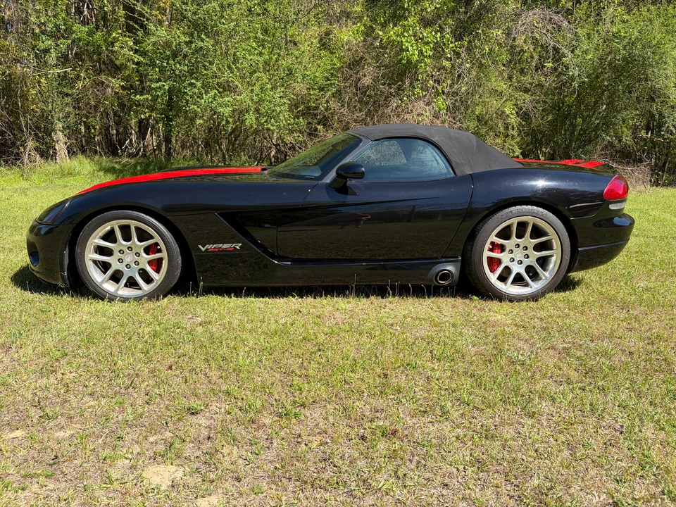 2004 Dodge Viper 3rd Gen - Image 9 of 29