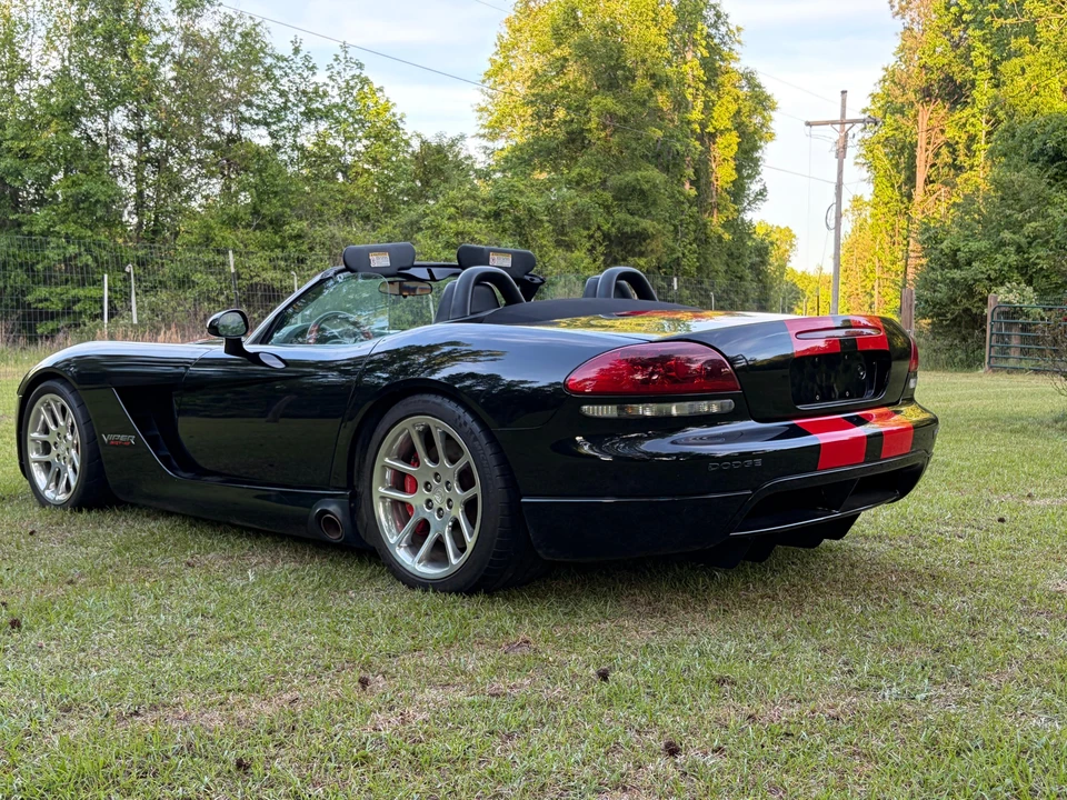 2004 Dodge Viper 3rd Gen - Image 14 of 29
