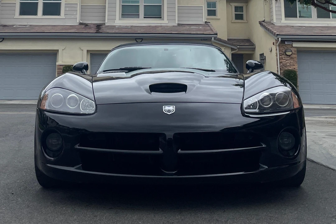 2004 Dodge Viper 3rd Gen - Image 2 of 31