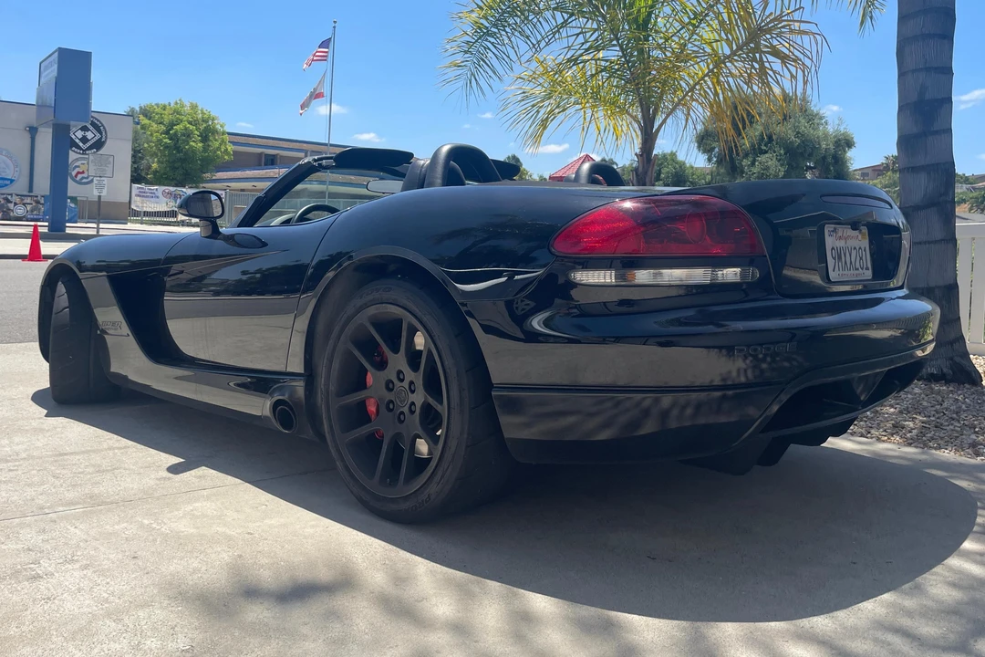 2004 Dodge Viper 3rd Gen - Image 4 of 31