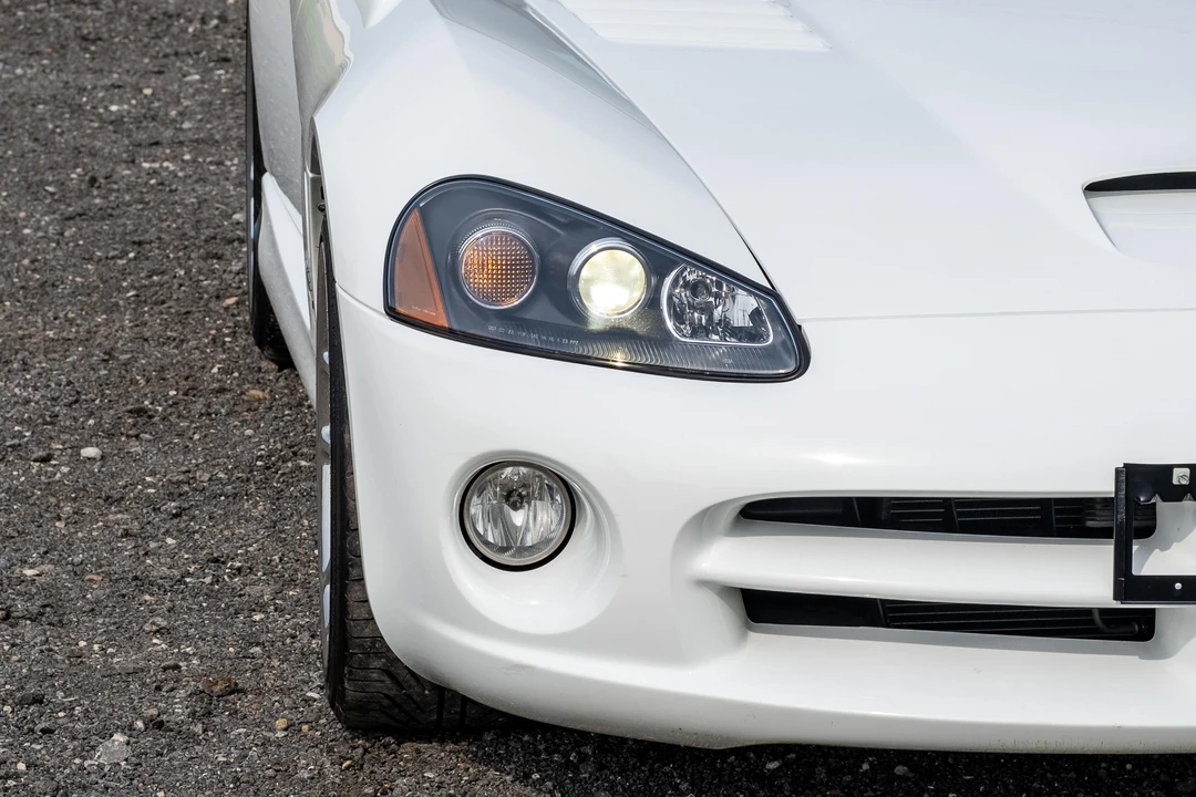 2004 Dodge Viper 3rd Gen - Image 14 of 31