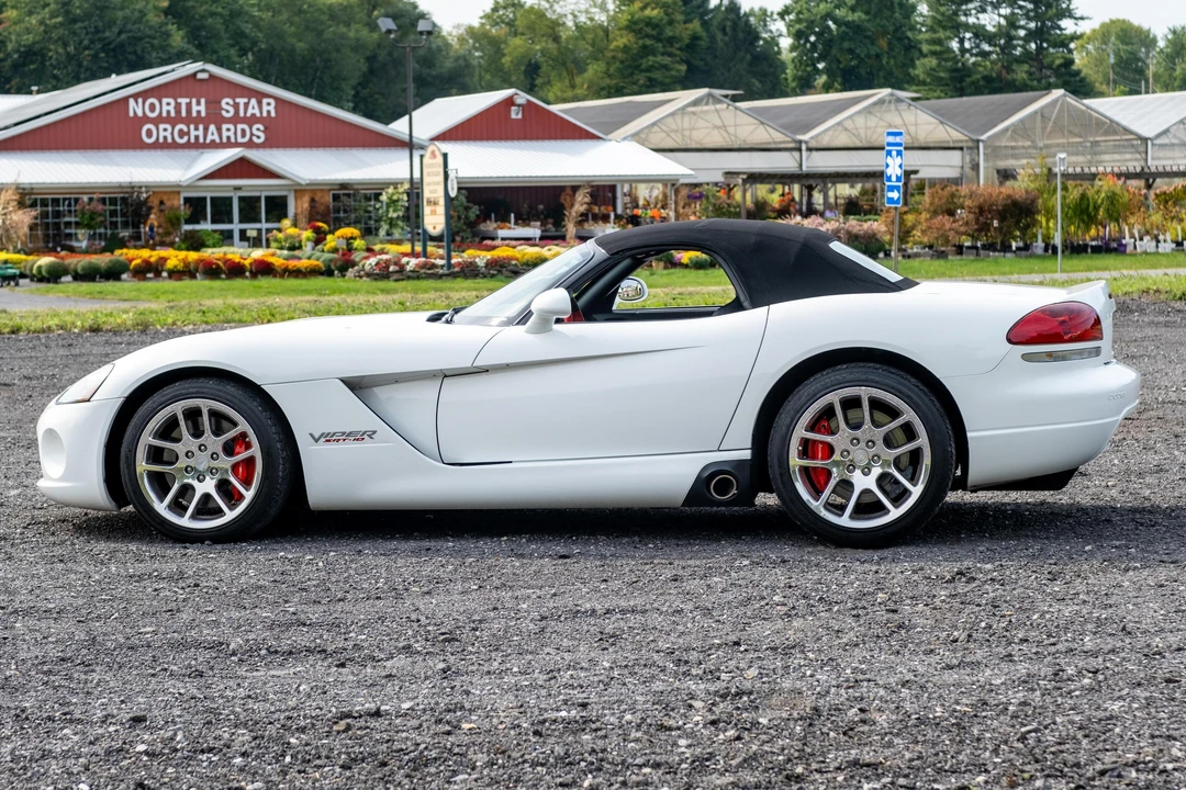 2004 Dodge Viper 3rd Gen - Image 3 of 31