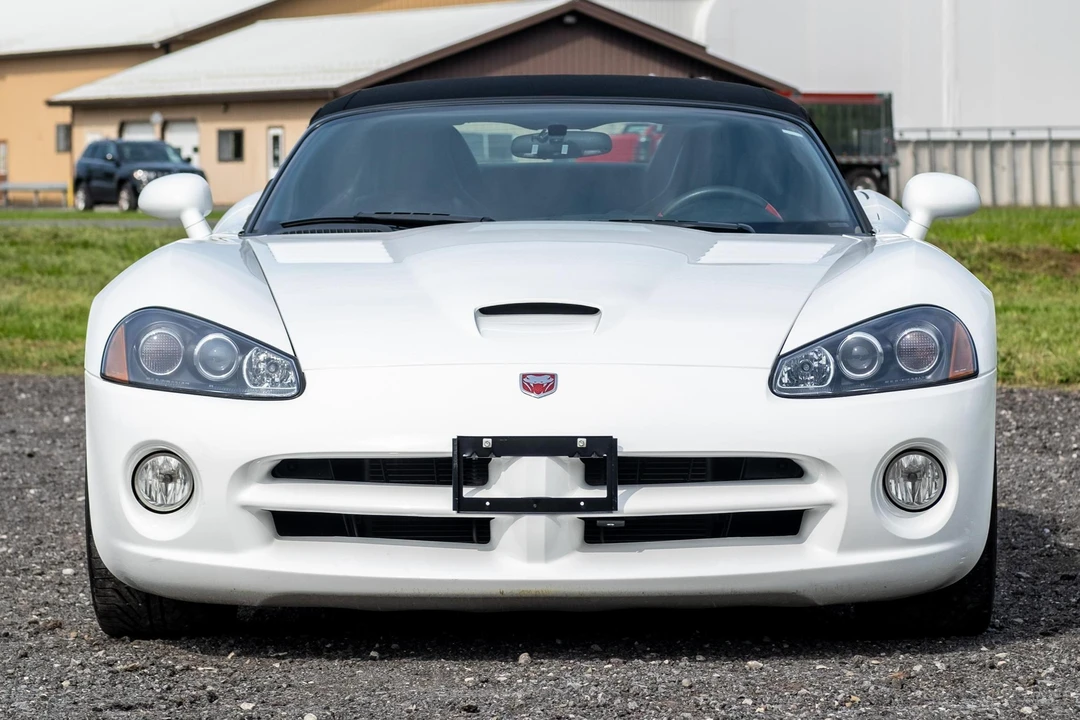2004 Dodge Viper 3rd Gen - Image 2 of 31
