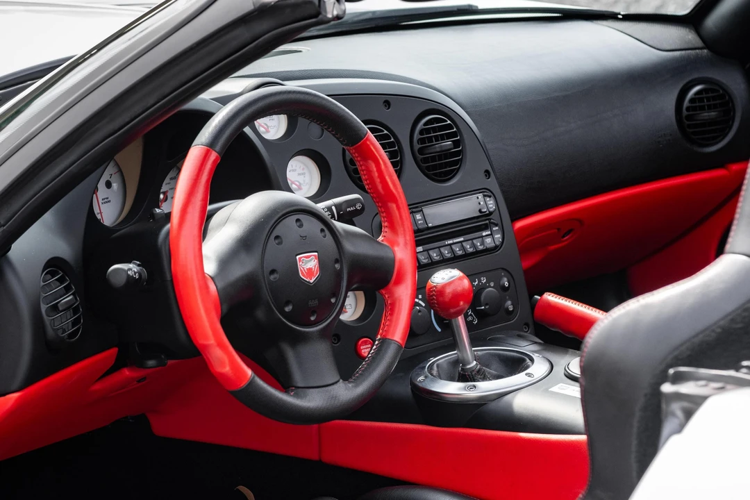 2004 Dodge Viper 3rd Gen - Image 25 of 31