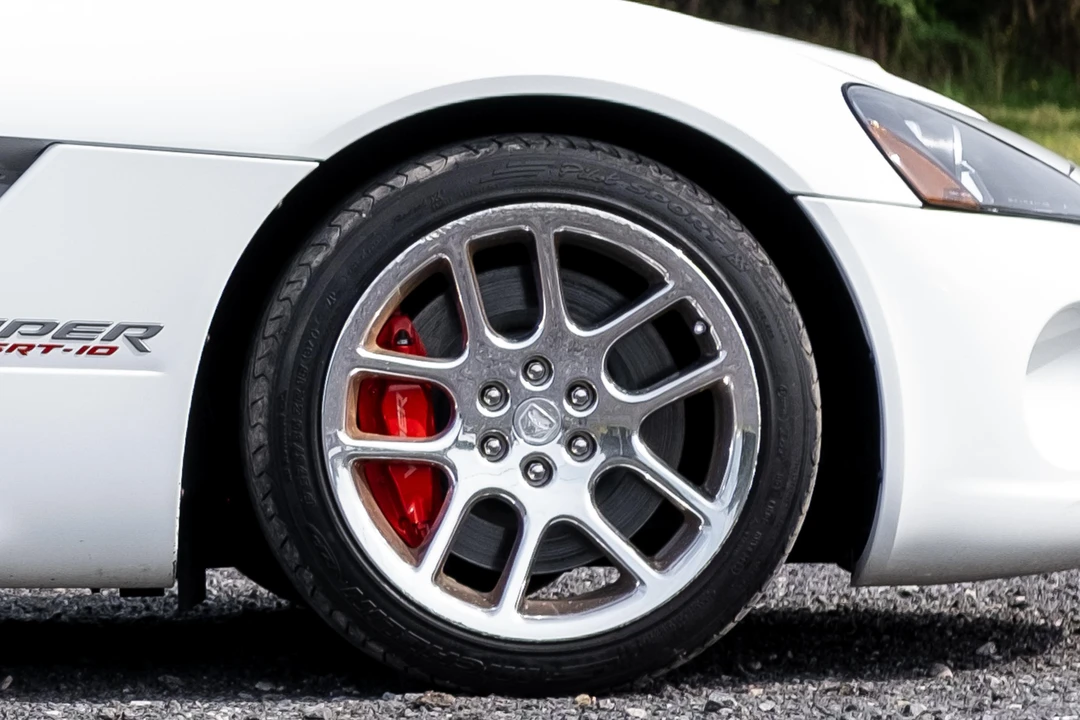 2004 Dodge Viper 3rd Gen - Image 24 of 31