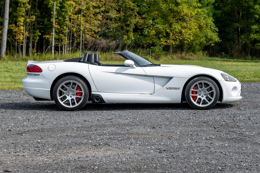 2004 Dodge Viper 3rd Gen - Image 10 of 31
