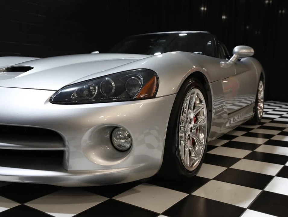2004 Dodge Viper 3rd Gen - Image 13 of 20