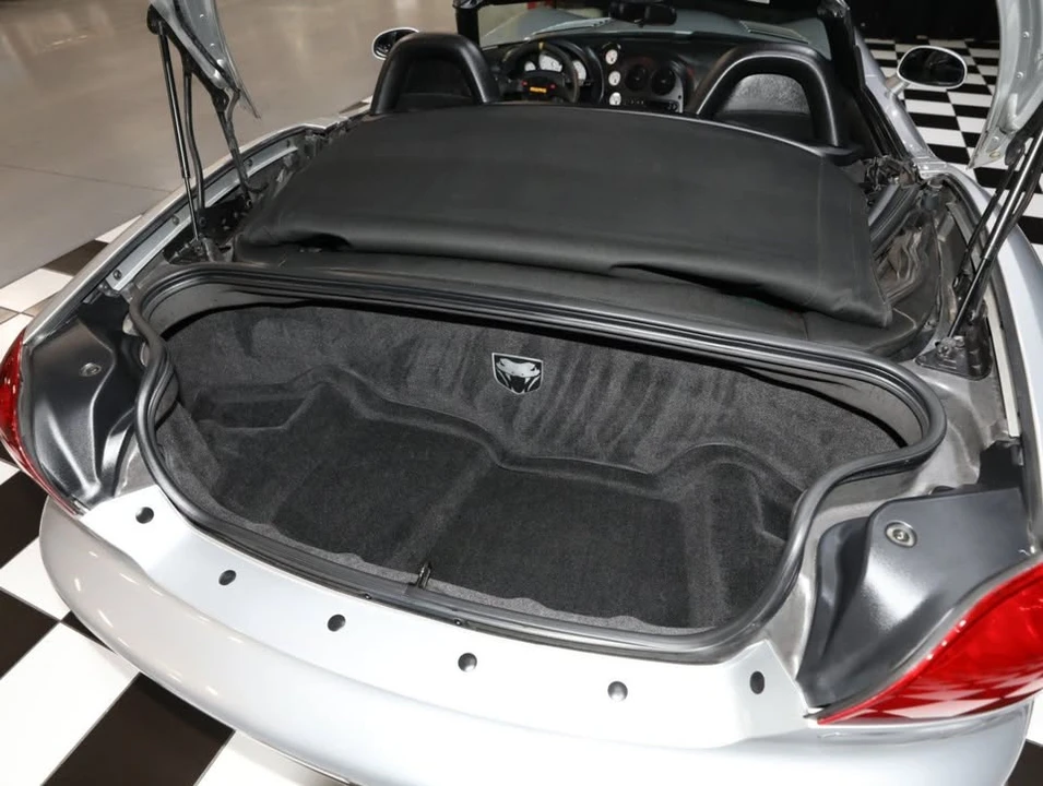 2004 Dodge Viper 3rd Gen - Image 3 of 20