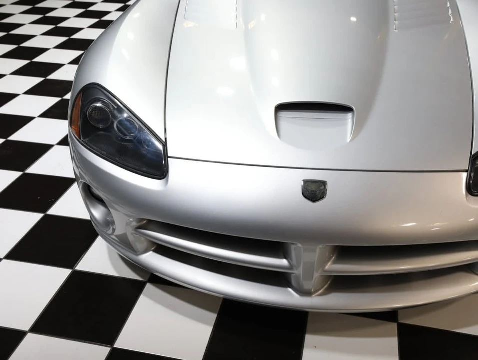 2004 Dodge Viper 3rd Gen - Image 17 of 20