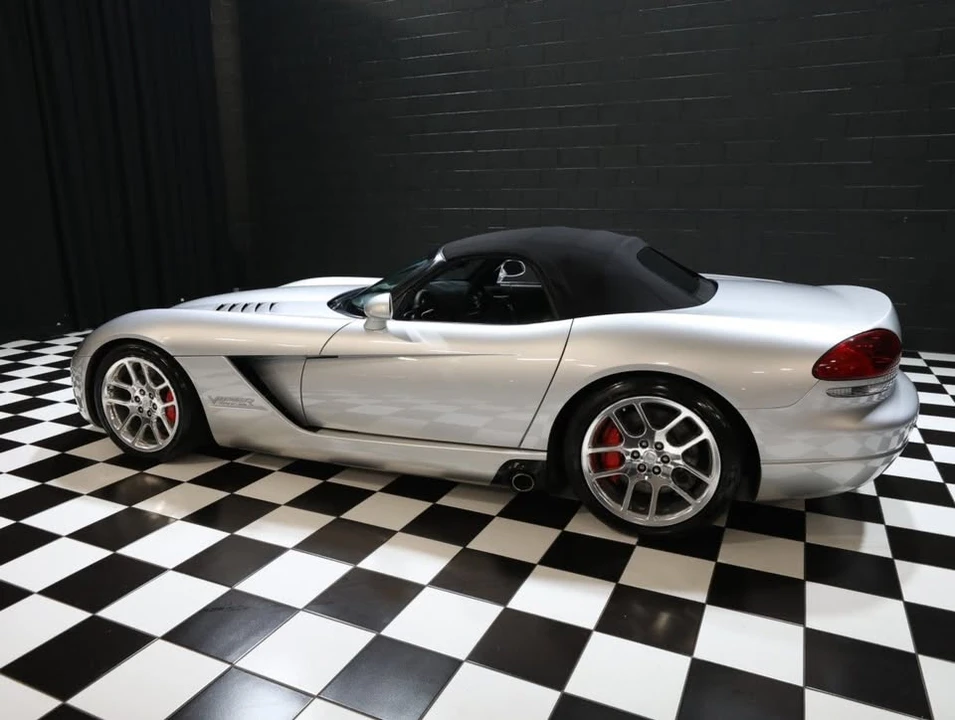 2004 Dodge Viper 3rd Gen - Image 4 of 20