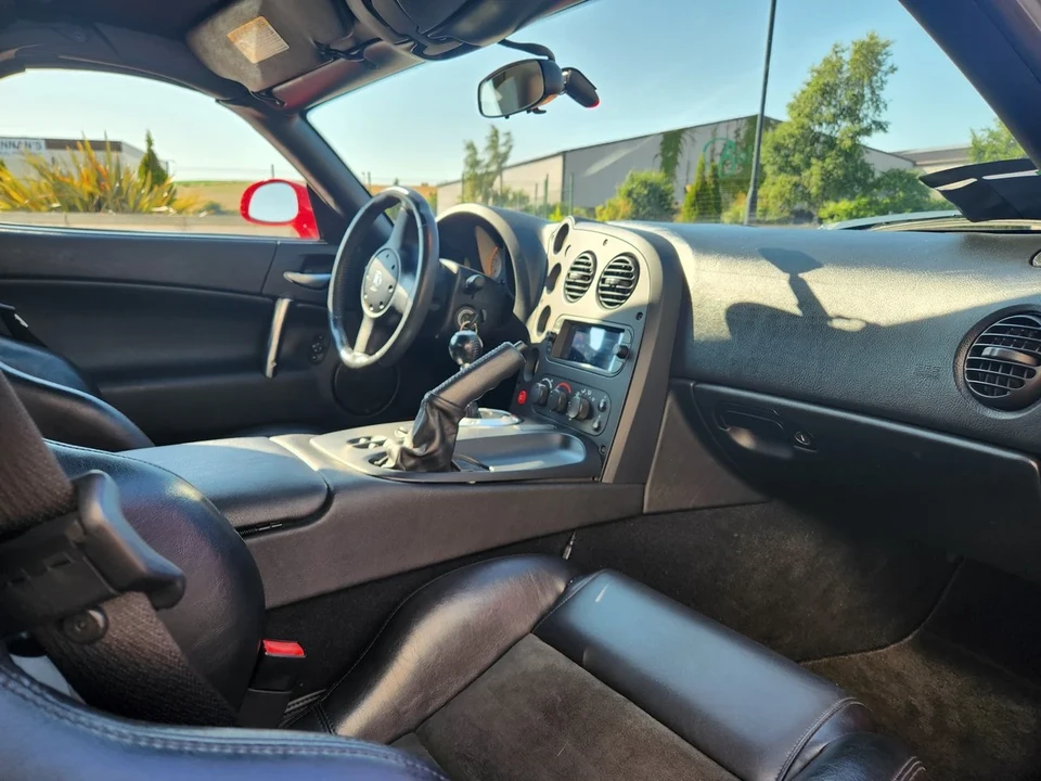 2004 Dodge Viper 3rd Gen - Image 10 of 30