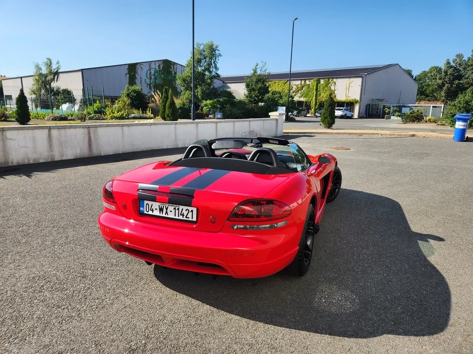2004 Dodge Viper 3rd Gen - Image 9 of 30