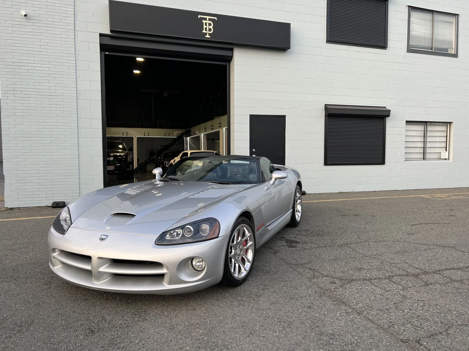 2004 Dodge Viper 3rd Gen - Image 5 of 31