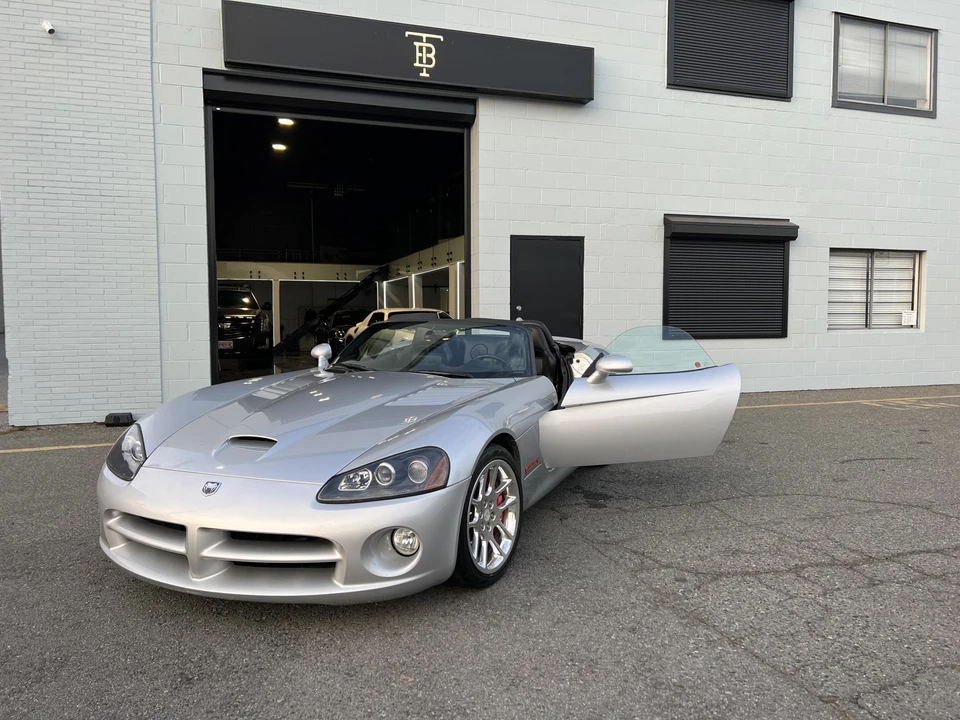 2004 Dodge Viper 3rd Gen - Image 28 of 31