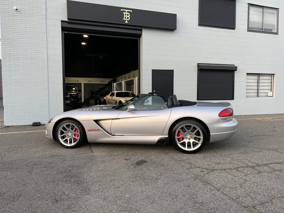 2004 Dodge Viper 3rd Gen - Image 7 of 31