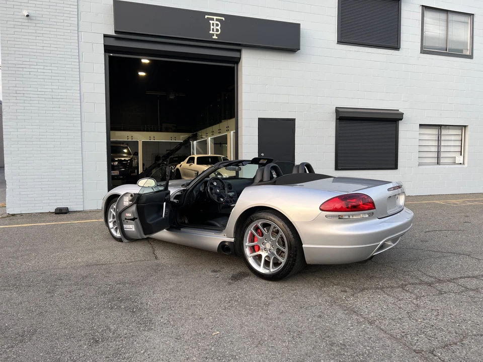 2004 Dodge Viper 3rd Gen - Image 30 of 31