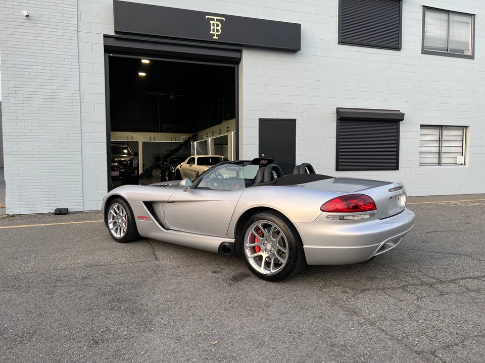 2004 Dodge Viper 3rd Gen - Image 8 of 31