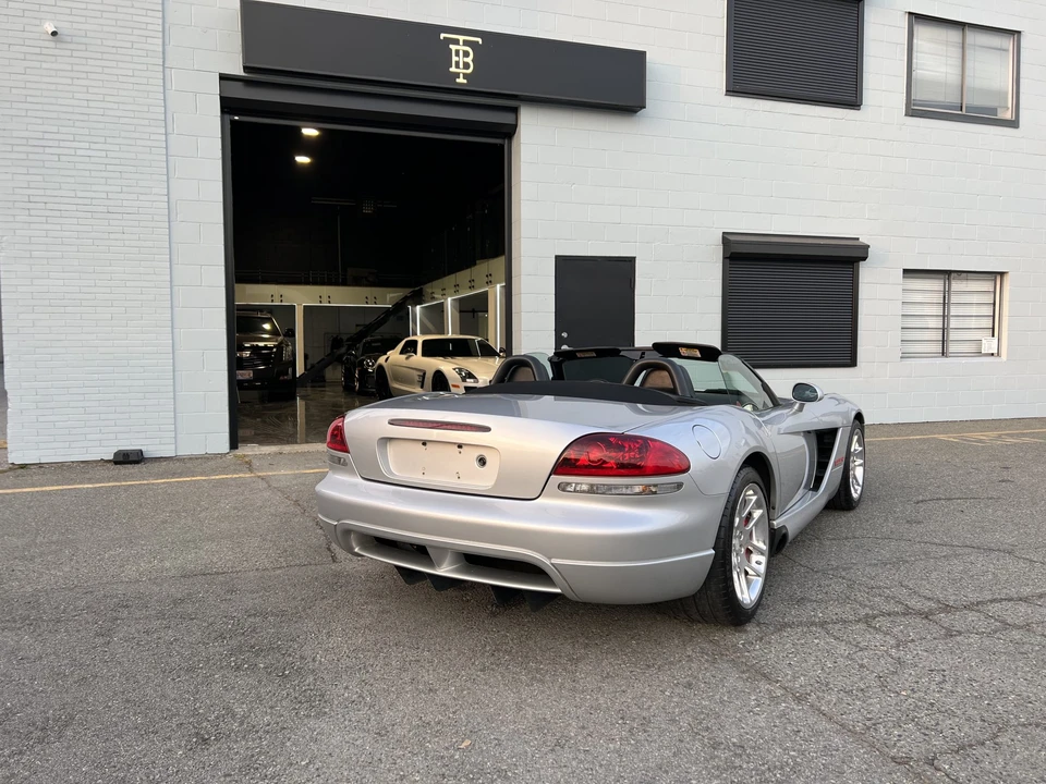 2004 Dodge Viper 3rd Gen - Image 10 of 31