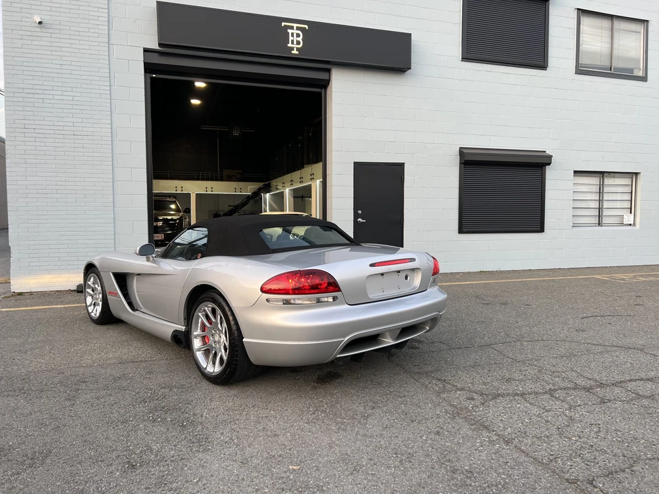 2004 Dodge Viper 3rd Gen - Image 18 of 31