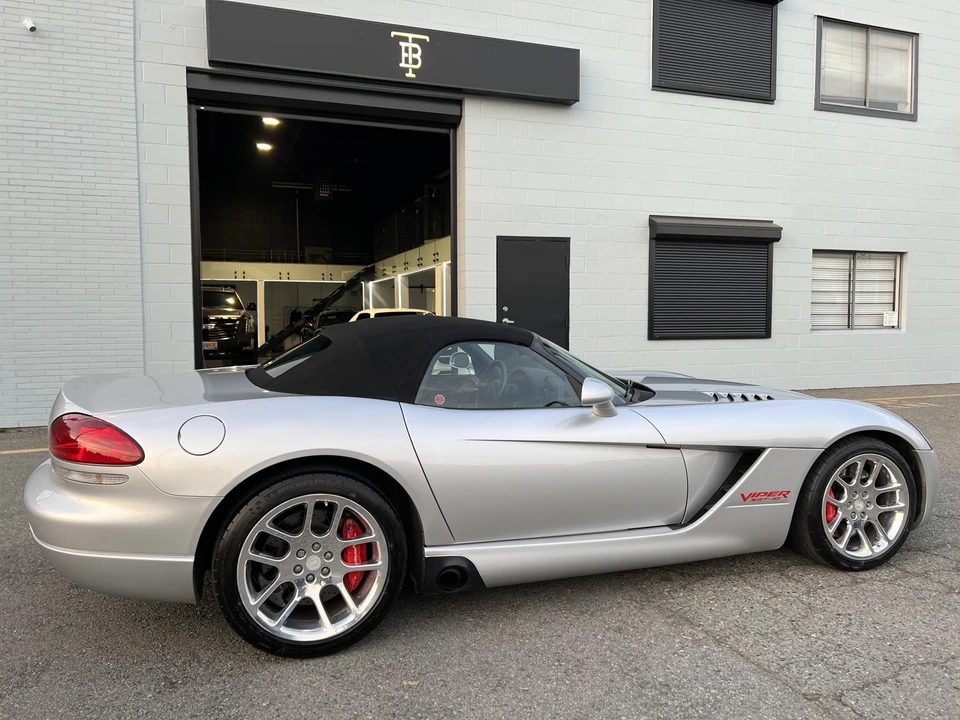 2004 Dodge Viper 3rd Gen - Image 23 of 31
