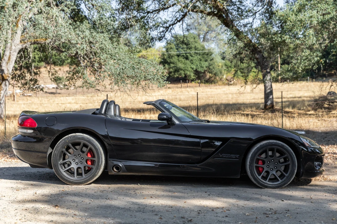 2004 Dodge Viper 3rd Gen - Image 5 of 31