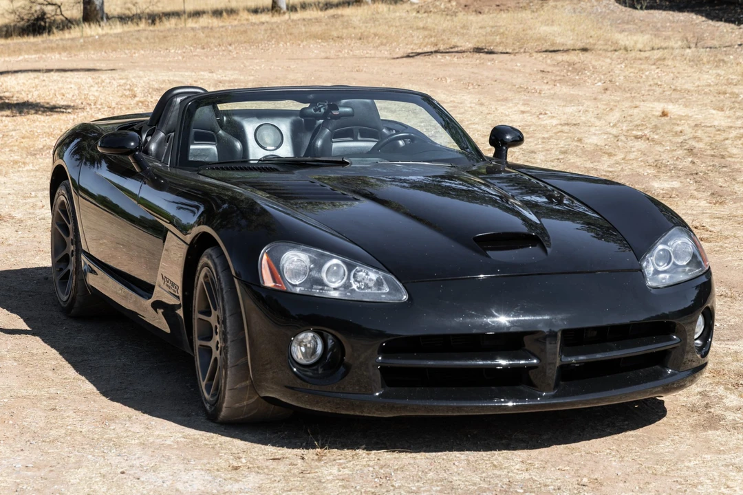 2004 Dodge Viper 3rd Gen - Image 4 of 31